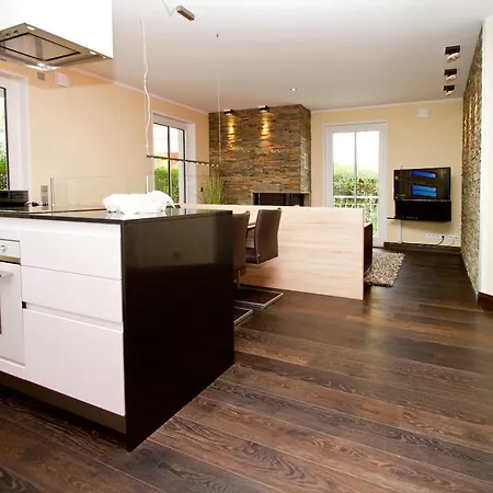 Duenenpalais, App 03 *